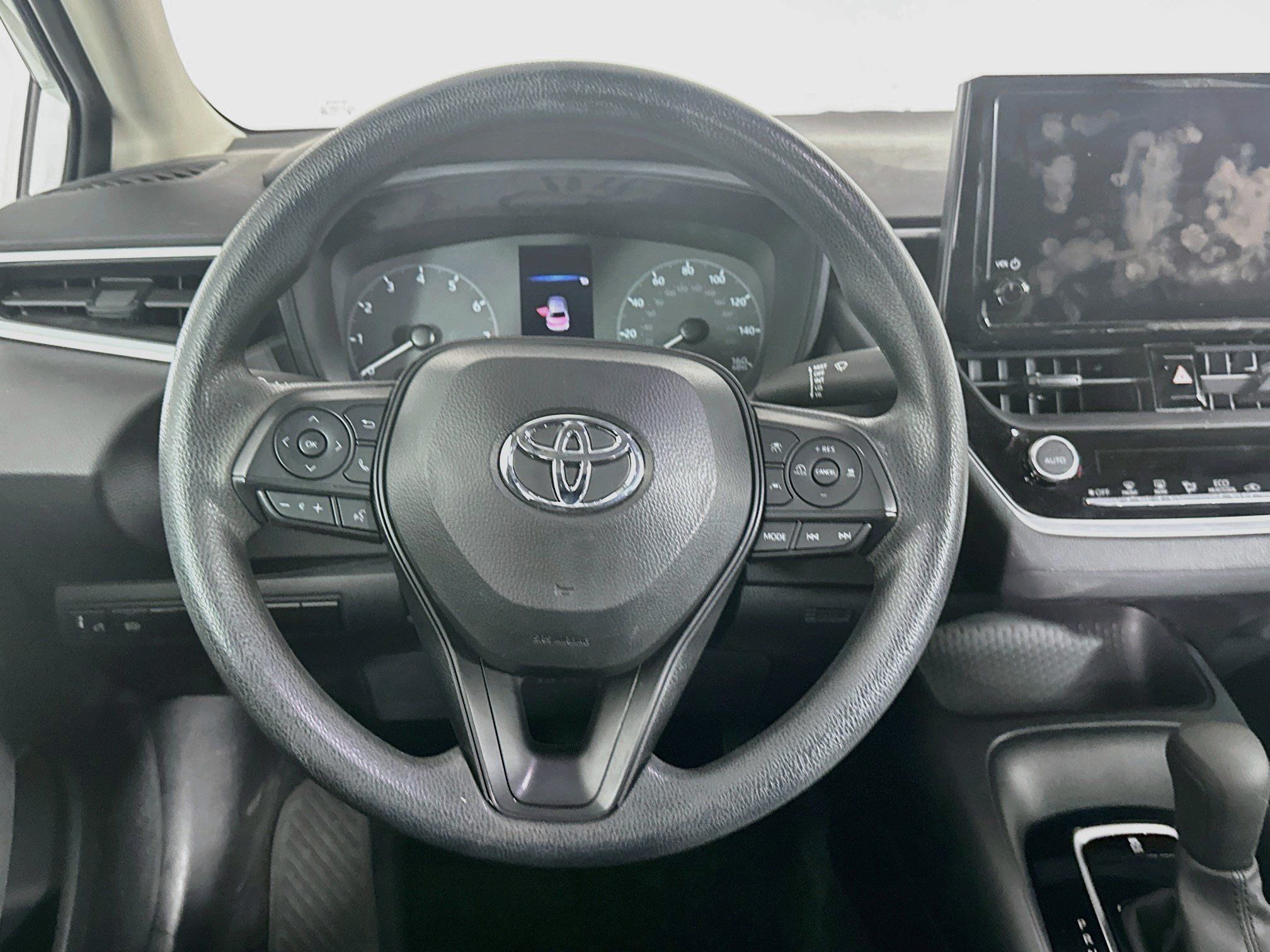 Used 2024 Toyota Corolla LE FWD image 17