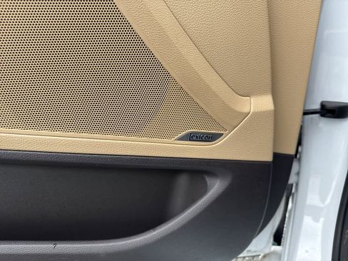 Used 2015 Hyundai Genesis 3.8 w/ Option Group 03 image 21