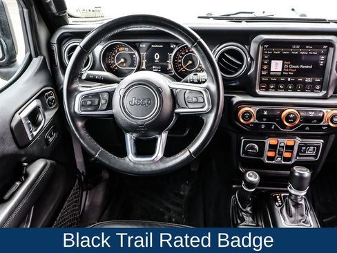 Used 2022 Jeep Wrangler Unlimited Sahara image 20