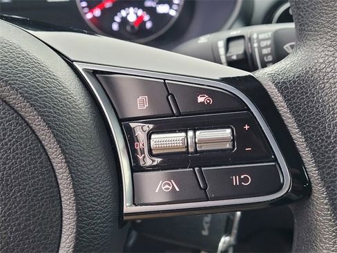 Used 2023 Kia Forte LXS image 14