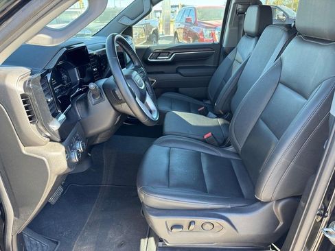 Used 2024 GMC Sierra 1500 SLT image 7