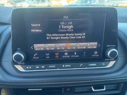 Used 2023 Nissan Rogue S image 19