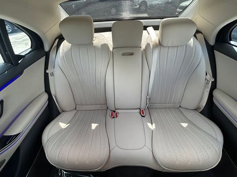 Used 2023 Mercedes-Benz S 500 4MATIC image 11