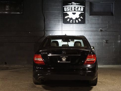 Used 2014 Mercedes-Benz C 250 Sedan image 5