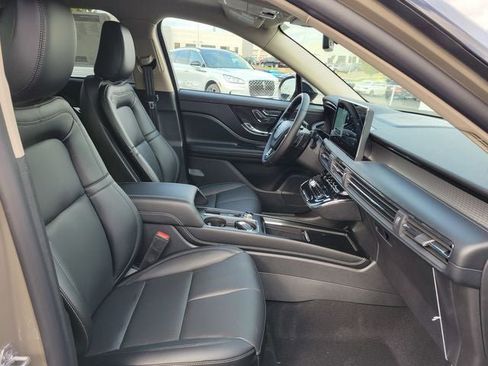 New 2026 Lincoln Corsair Premiere image 21