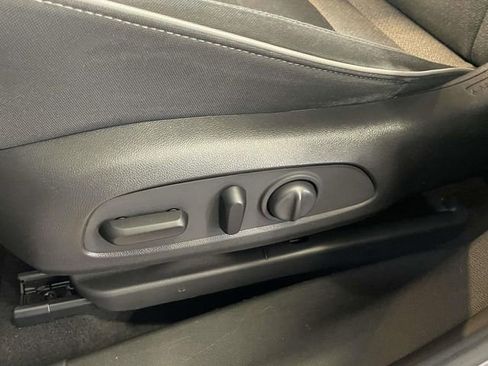 Used 2021 Chevrolet TrailBlazer LT w/ Convenience Package image 15