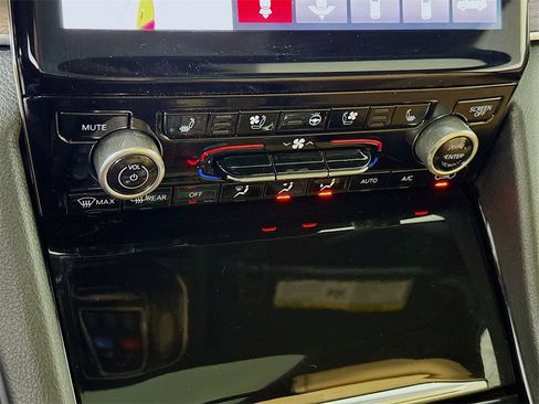 Used 2022 Jeep Grand Cherokee Summit w/ Advanced Protech Group IV image 10