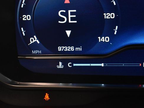 Used 2023 Chevrolet Suburban Premier AWD/4WD image 21