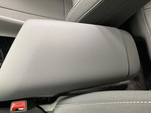 New 2025 Hyundai Elantra SEL image 18