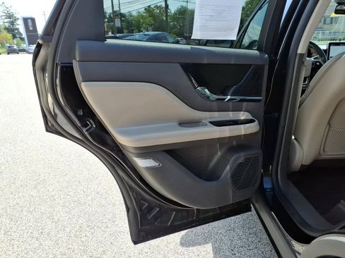 Certified 2022 Lincoln Corsair AWD w/ Premium Package image 27