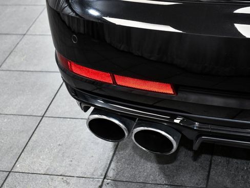 Used 2023 Audi S8 image 90