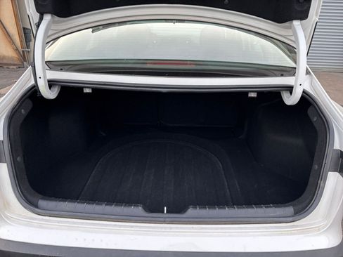 Used 2025 Kia K4 LXS image 30