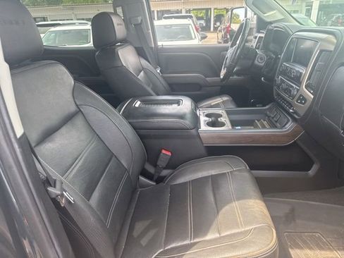 Used 2018 GMC Sierra 2500 Denali w/ Duramax Plus Package AWD/4WD image 23