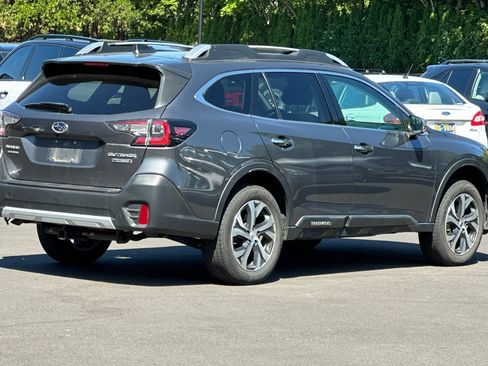 Used 2022 Subaru Outback Touring AWD/4WD image 4