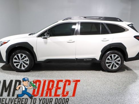 Used 2023 Subaru Outback Premium AWD/4WD image 10