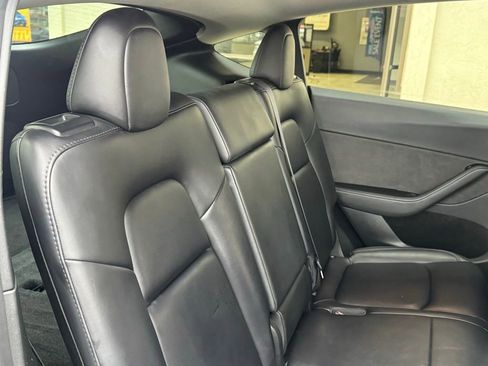 Used 2023 Tesla Model Y Long Range image 21