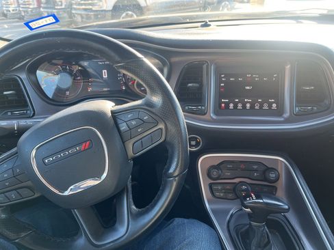 Used 2022 Dodge Challenger SXT w/ Blacktop Package image 10