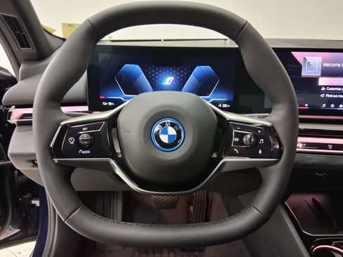New 2027 BMW i5 eDrive40 RWD image 11