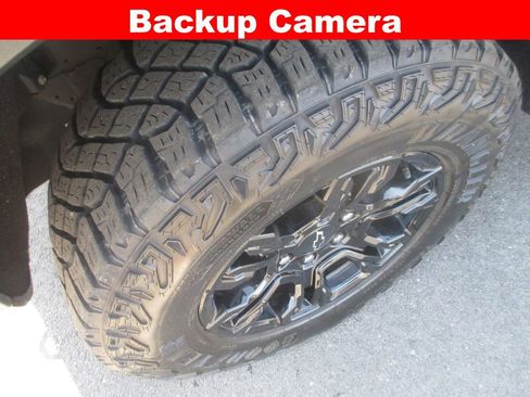 Used 2023 Chevrolet Silverado 1500 ZR2 w/ Technology Package AWD/4WD image 14