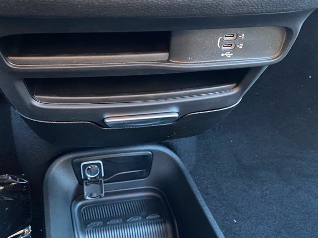 New 2026 Chrysler Pacifica Select w/ S Appearance Package FWD image 25