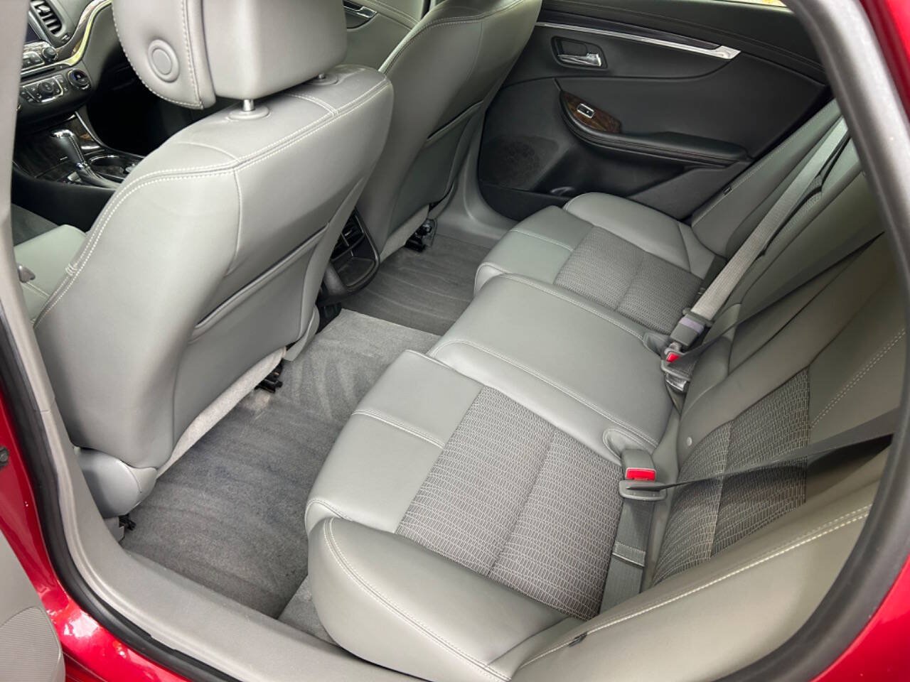 Used 2014 Chevrolet Impala LT w/ Convenience Package FWD image 25