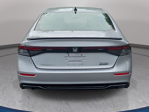 Used 2024 Honda Accord Sport image 6