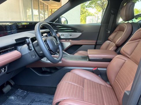 Used 2026 Lincoln Nautilus Reserve AWD/4WD image 10