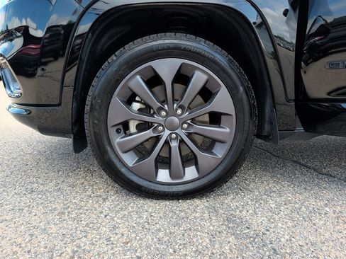 Used 2021 Jeep Cherokee High Altitude AWD/4WD image 32