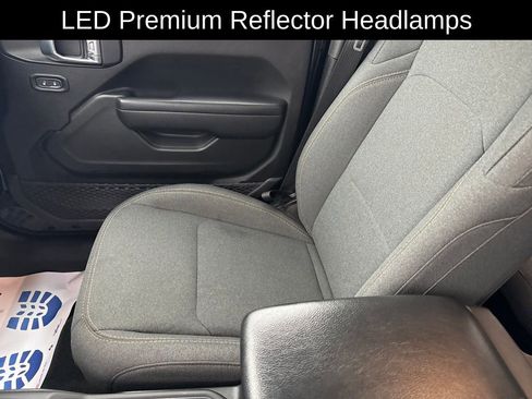 Certified 2024 Jeep Wrangler Sport S image 30