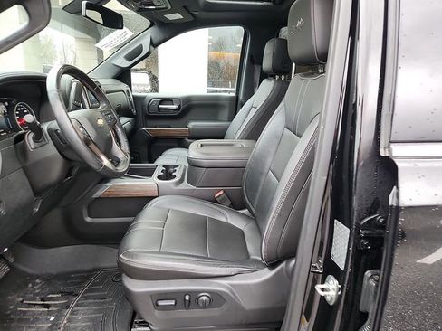 Used 2019 Chevrolet Silverado 1500 High Country w/ Z71 Off-Road Package image 13