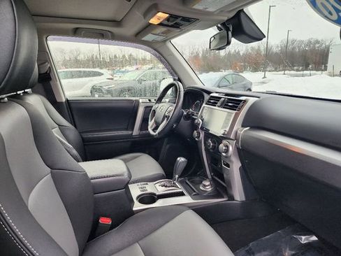 Used 2020 Toyota 4Runner SR5 Premium w/ Moonroof Package image 11