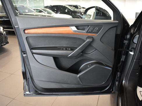 Used 2023 Audi Q5 2.0T Premium image 31