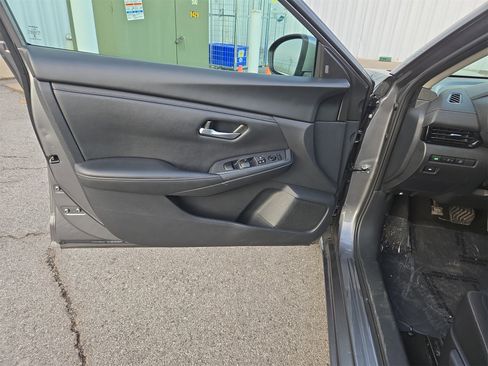 Certified 2024 Nissan Sentra SV image 11