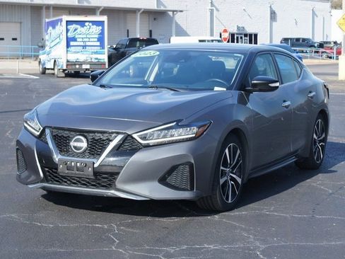 Used 2023 Nissan Maxima SV w/ Floor Mat Group image 2