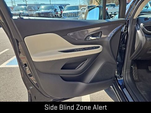 Used 2022 Buick Encore Preferred w/ Safety Package image 12