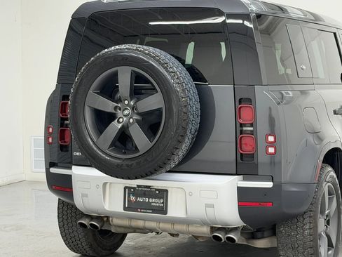 Used 2024 Land Rover Defender 110 SE AWD/4WD image 89