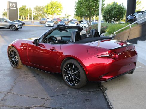 Certified 2026 MAZDA MX-5 Miata Grand Touring w/ Appearance Package RWD image 3