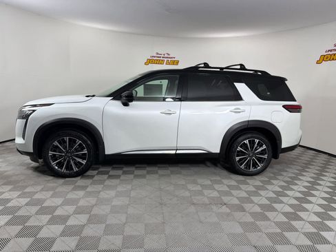 New 2026 Nissan Pathfinder Platinum w/ Cargo Package image 2