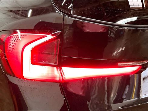 Used 2023 BMW X1 xDrive28i w/ Premium Package image 31