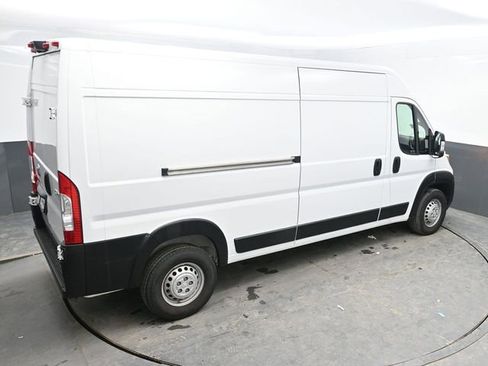 Used 2025 RAM ProMaster 2500 w/ Convenience Group image 27