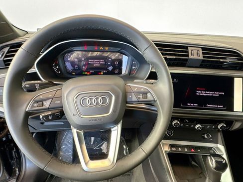 New 2025 Audi Q3 2.0T Premium image 11
