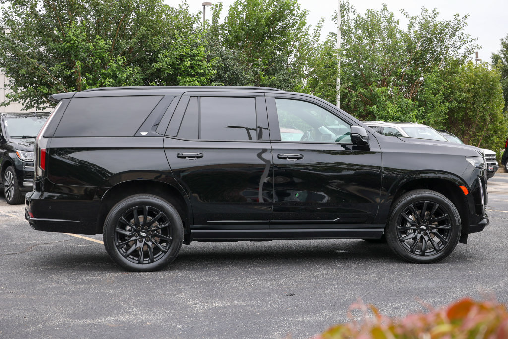 Used 2023 Cadillac Escalade Sport w/ LPO, ONYX Package AWD/4WD image 29