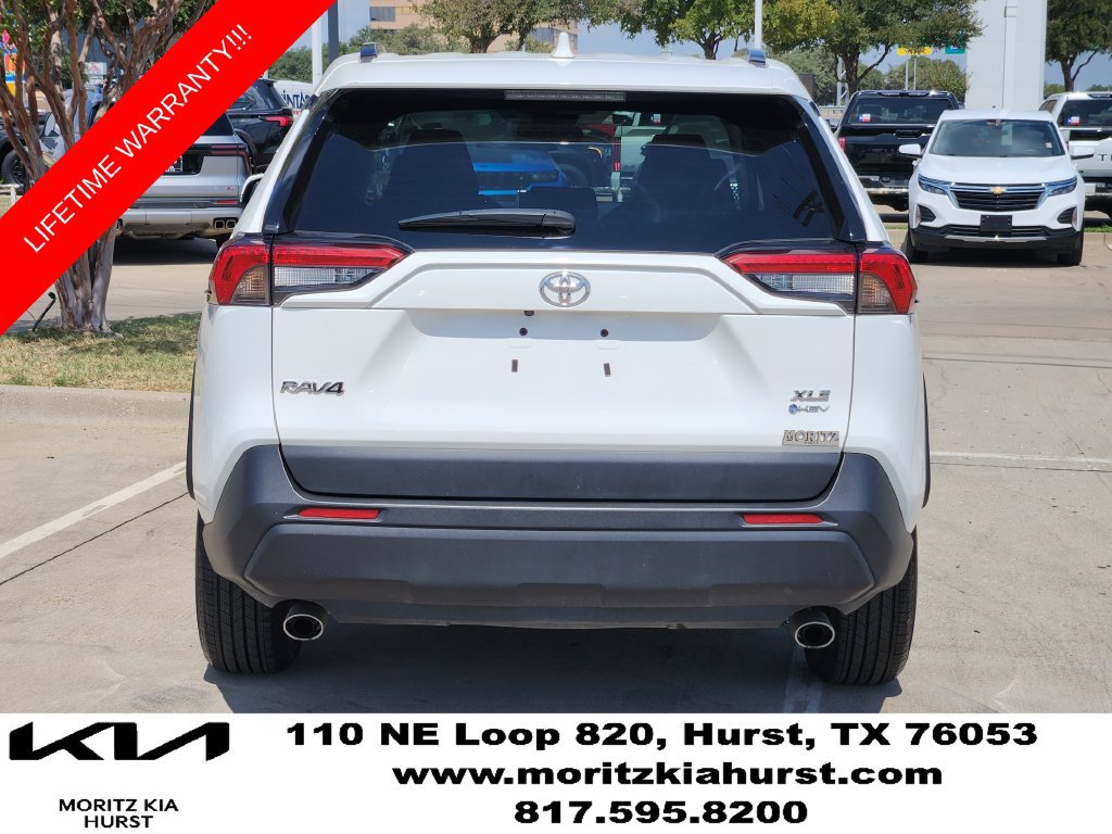 Used 2025 Toyota RAV4 XLE AWD/4WD image 13