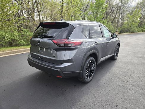 New 2026 Nissan Rogue SV AWD/4WD image 3