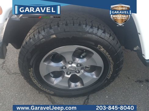 Used 2016 Jeep Wrangler Unlimited Sahara w/ Connectivity Group image 20