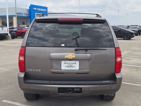 Used 2013 Chevrolet Tahoe LS w/ Texas Edition RWD image 4