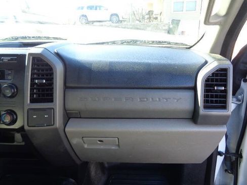 Used 2017 Ford F250 XL image 15