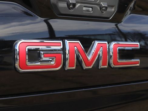 Used 2025 GMC Sierra 1500 Elevation w/ Elevation Premium Package image 36