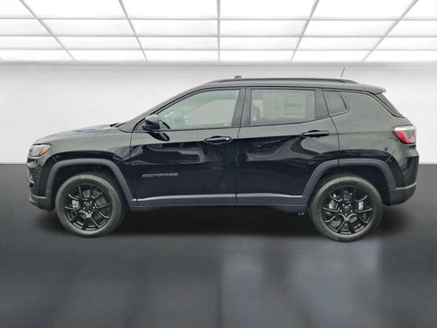 New 2026 Jeep Compass Latitude image 6