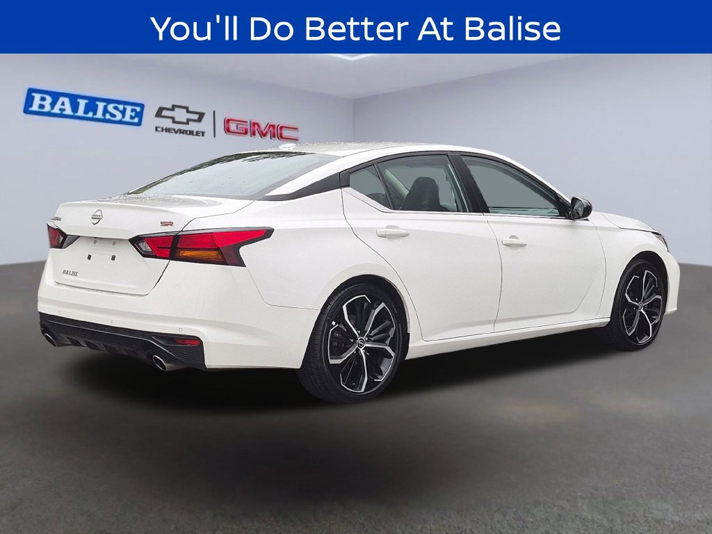 Used 2024 Nissan Altima 2.5 SR FWD image 4